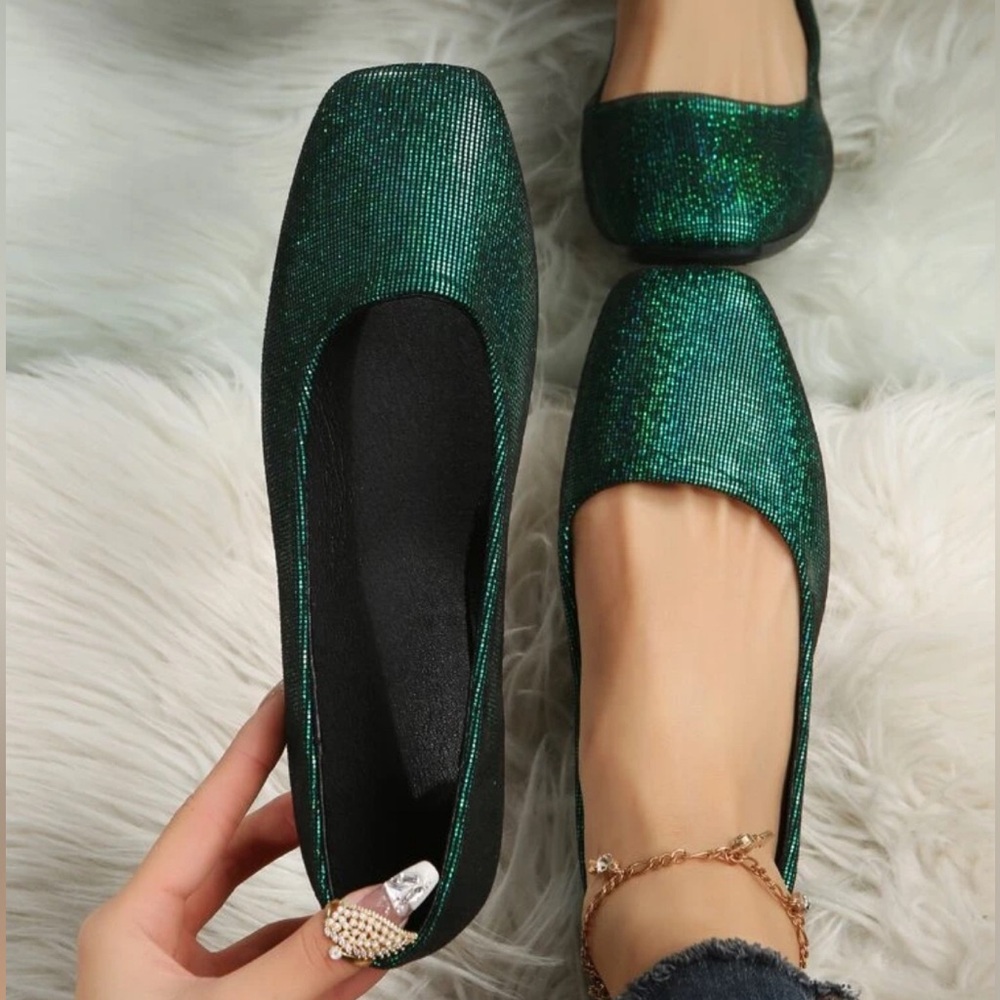 Green sparkly ballet style shoes